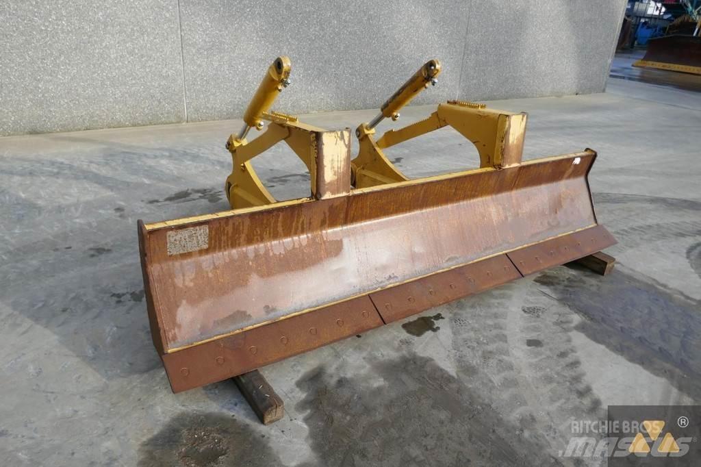 CAT Skidder blade Klinger