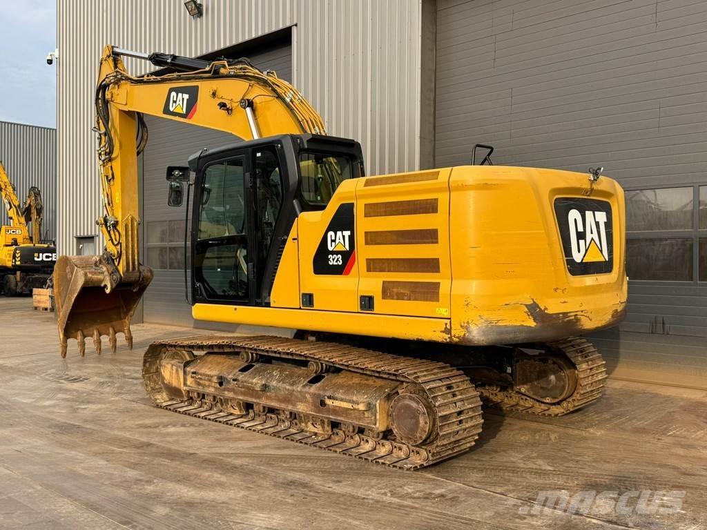 CAT 323 07A Gravemaskiner på larvebånd