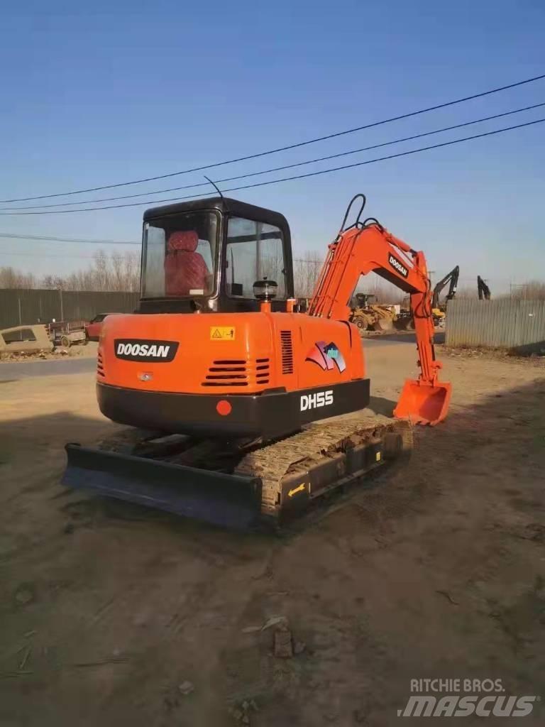 Doosan DH55 Gravemaskiner på larvebånd