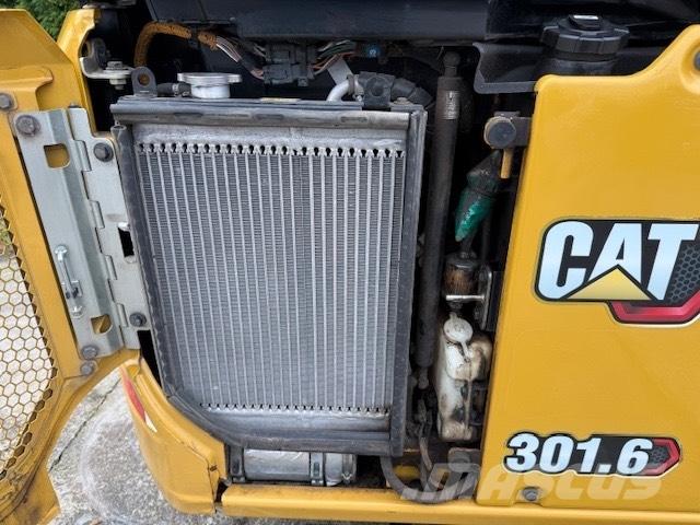 CAT 301.6 Minigravemaskiner
