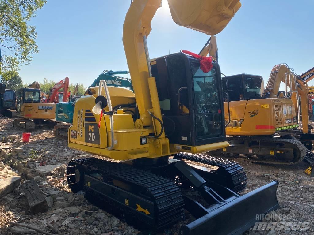 Komatsu 70-8 Gravemaskiner på larvebånd