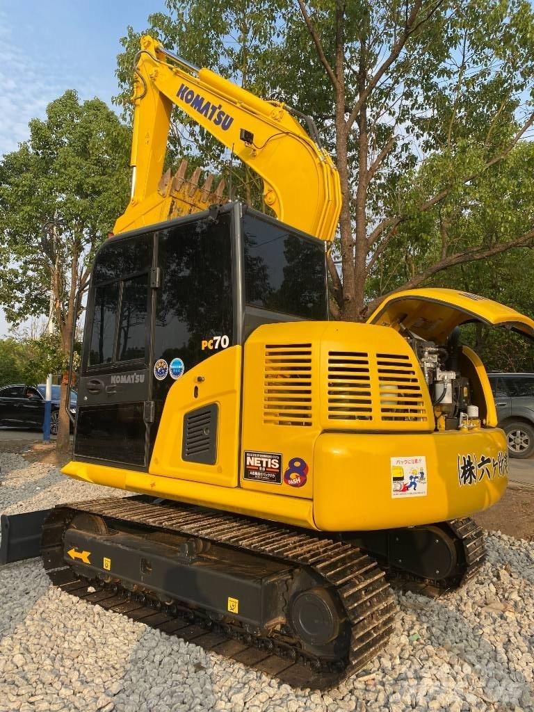 Komatsu 70-8 Gravemaskiner på larvebånd