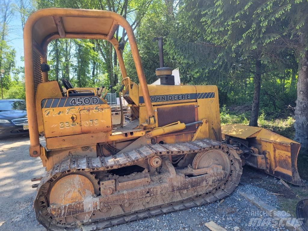 John Deere 450 D Gravemaskiner på larvebånd