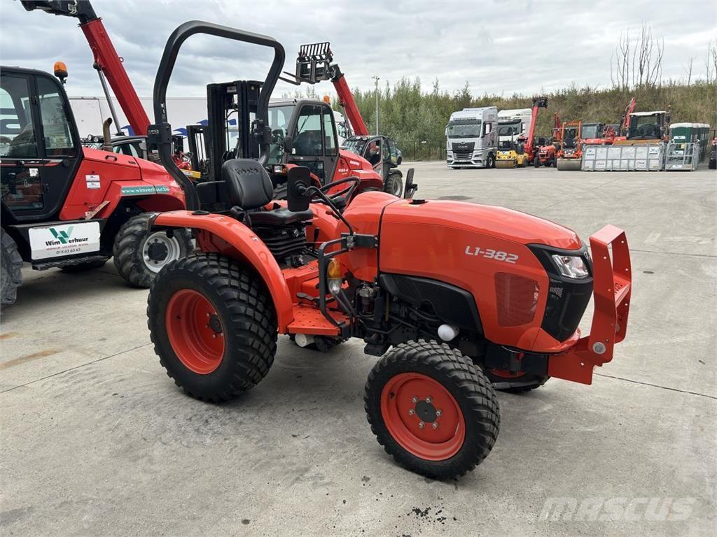 Kubota L1-382 (7325) Kompakte traktorer