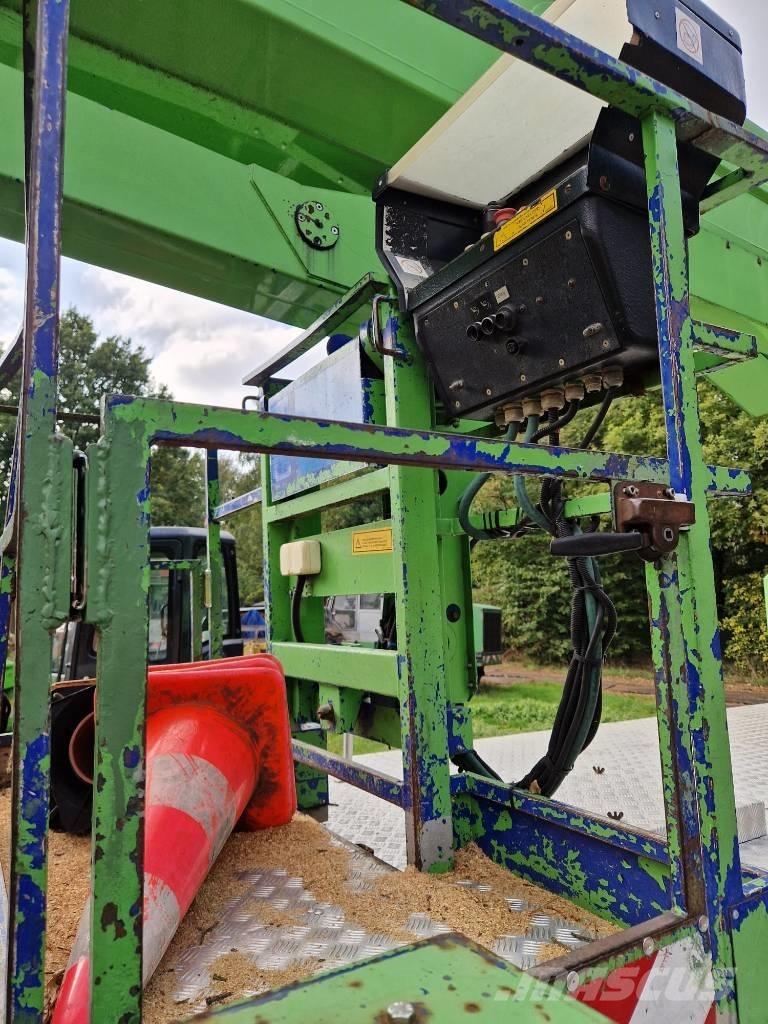 Mercedes-Benz 1824 Lastbilmonterede lifte