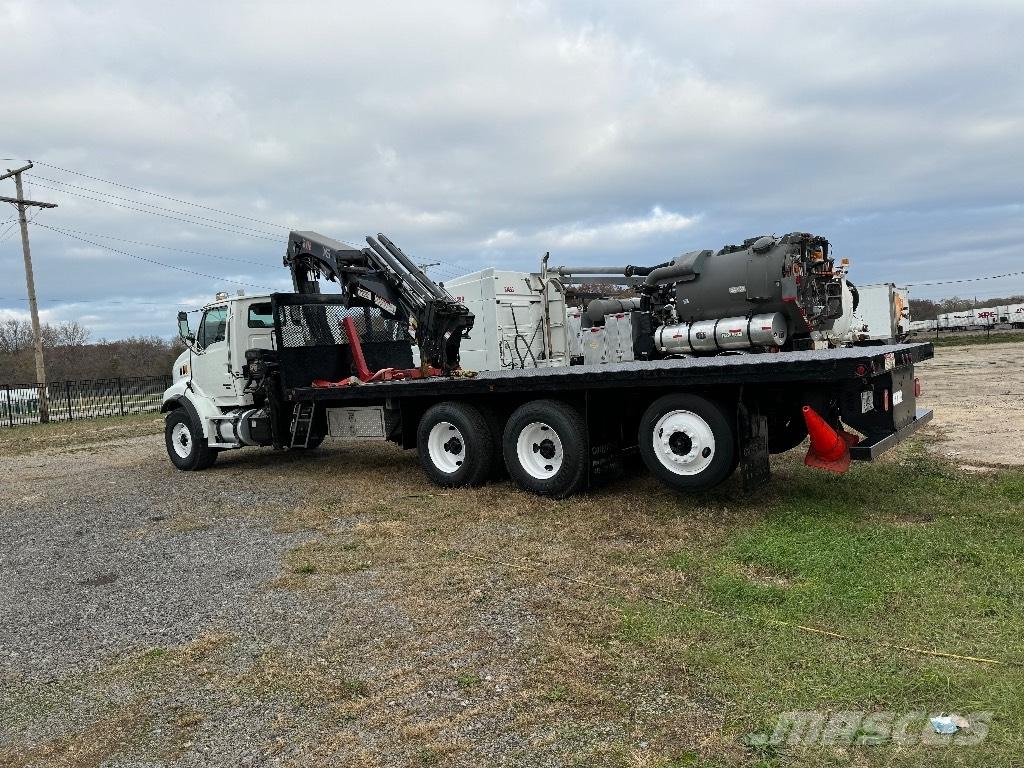 Hiab 228 E -5 HIPRO Kraner på larvebånd