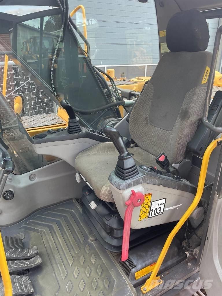 Volvo EC210CL Gravemaskiner på larvebånd