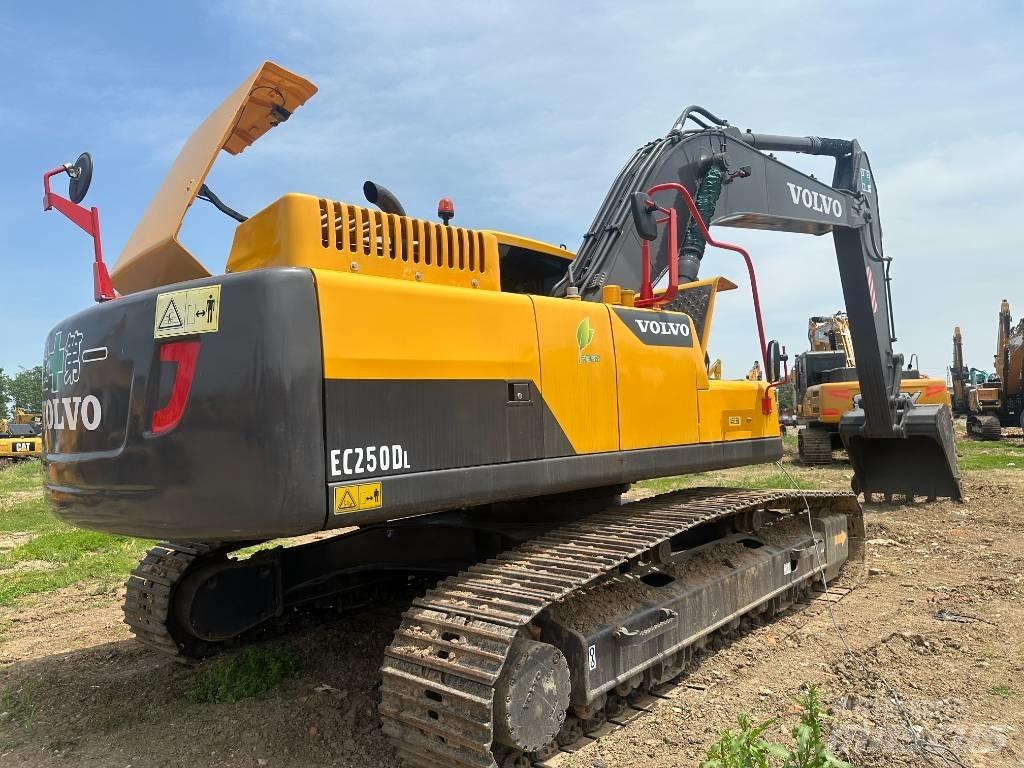 Volvo EC 250 D Gravemaskiner på larvebånd