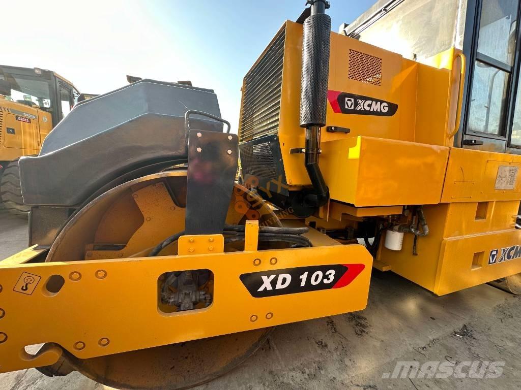XCMG XD 103 Jordvibrationstromler