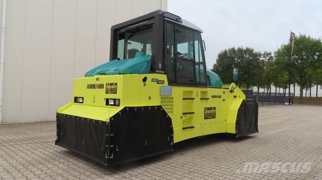 Ammann ART 240 Tromle med luftdæk