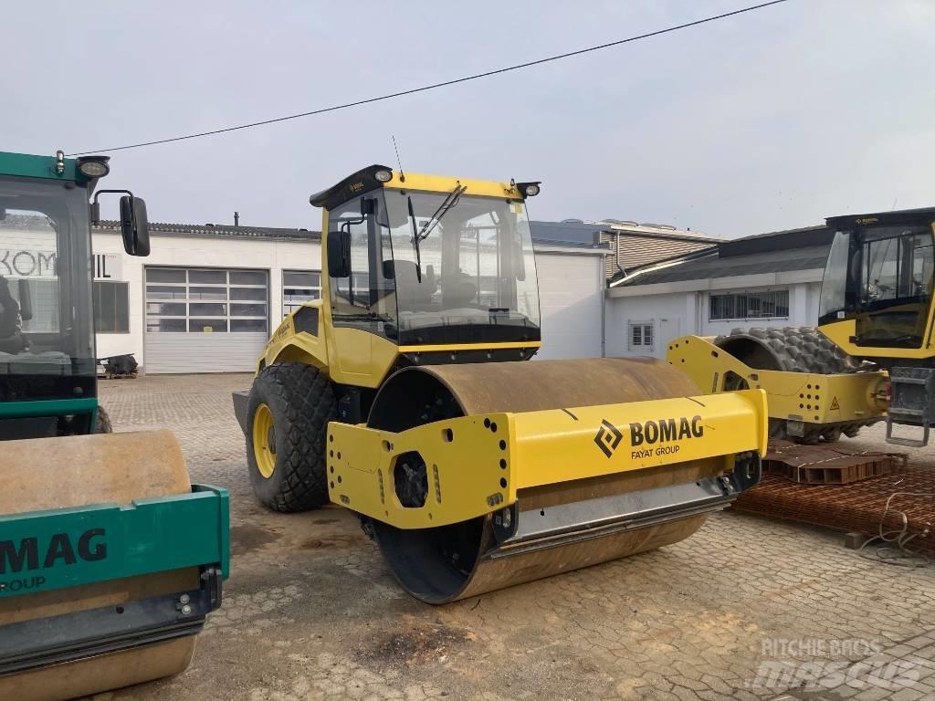 Bomag BW 211 DH-5 Enkelt tromle