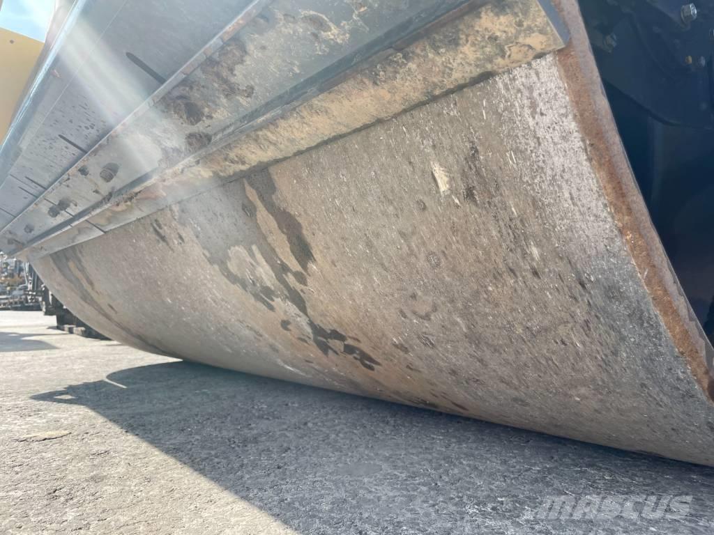 Bomag BW 213 D-5 Enkelt tromle