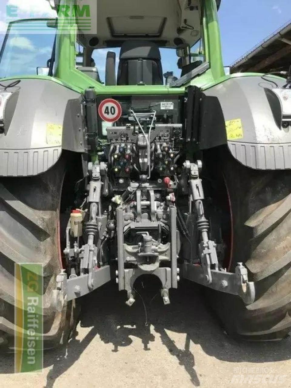 Fendt 828 vario s4 Traktorer