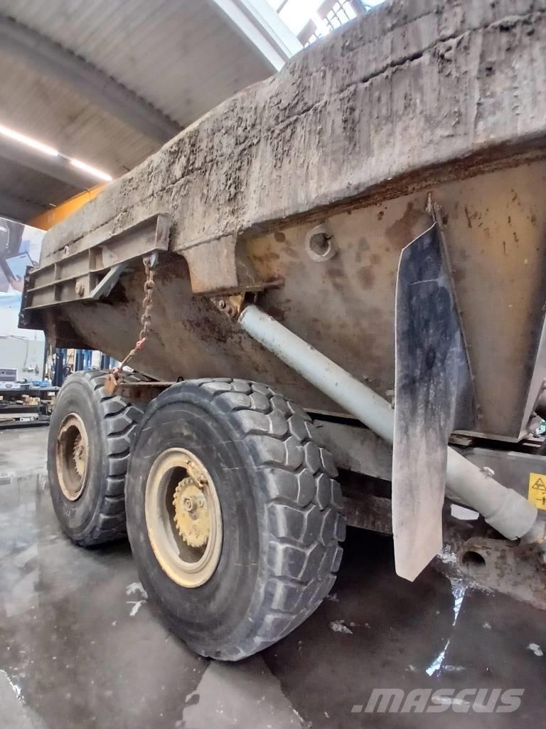 Komatsu HM 300-2 Terrængående lastbiler