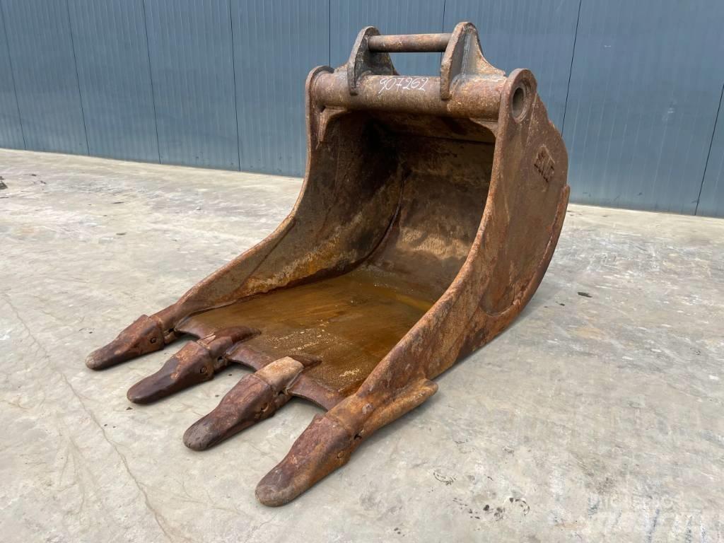 SMP S70 Skovle