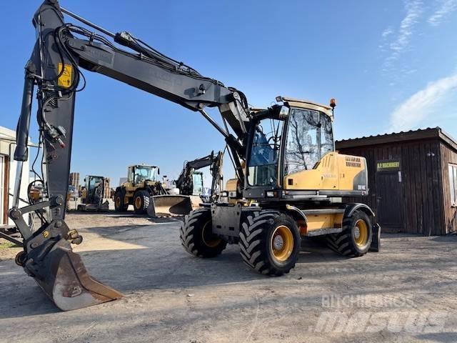 Volvo EW 140 C Gravemaskiner på hjul