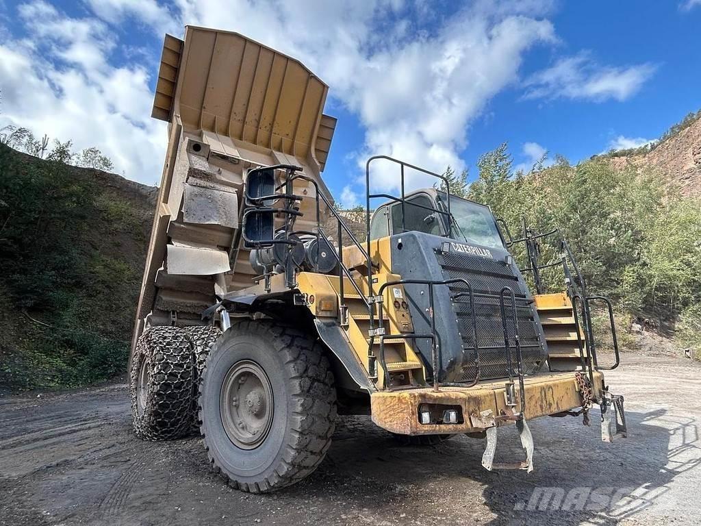 CAT 773F Knækstyrede dumpere