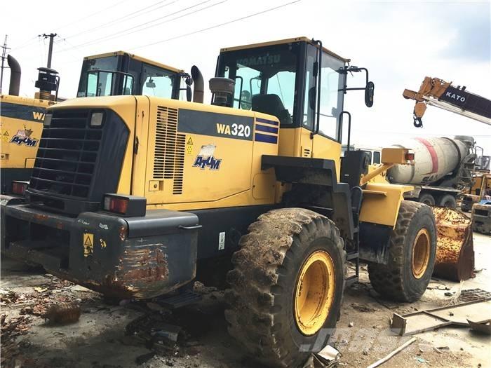 Komatsu WA 320-3 Læssemaskiner på hjul