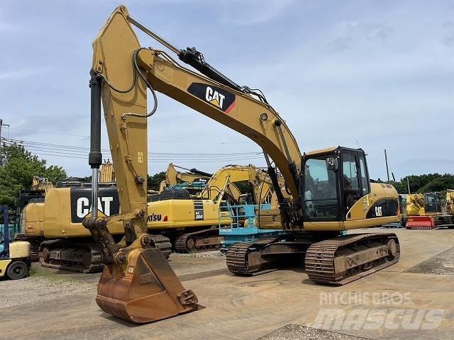 CAT 320D-E Gravemaskiner på larvebånd