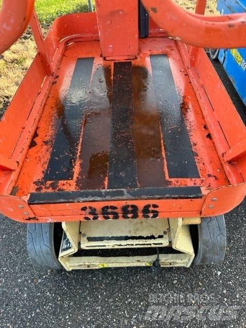 JLG 1230 ES Søjlelifte