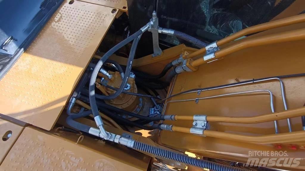 CAT 330 D2 Gravemaskiner på larvebånd
