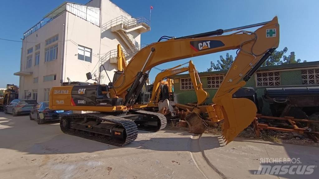 CAT 330 D2 Gravemaskiner på larvebånd