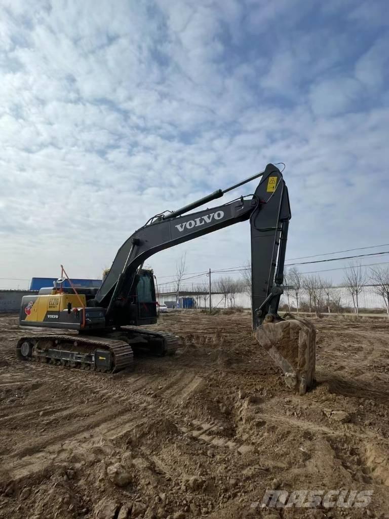 Volvo EC210D Gravemaskiner på larvebånd