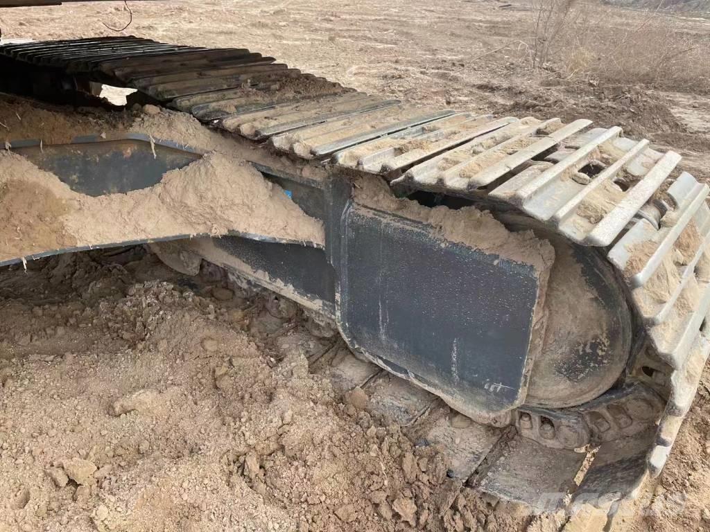Volvo EC210D Gravemaskiner på larvebånd