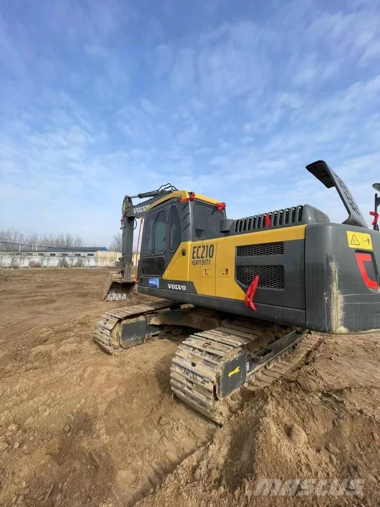Volvo EC210D Gravemaskiner på larvebånd