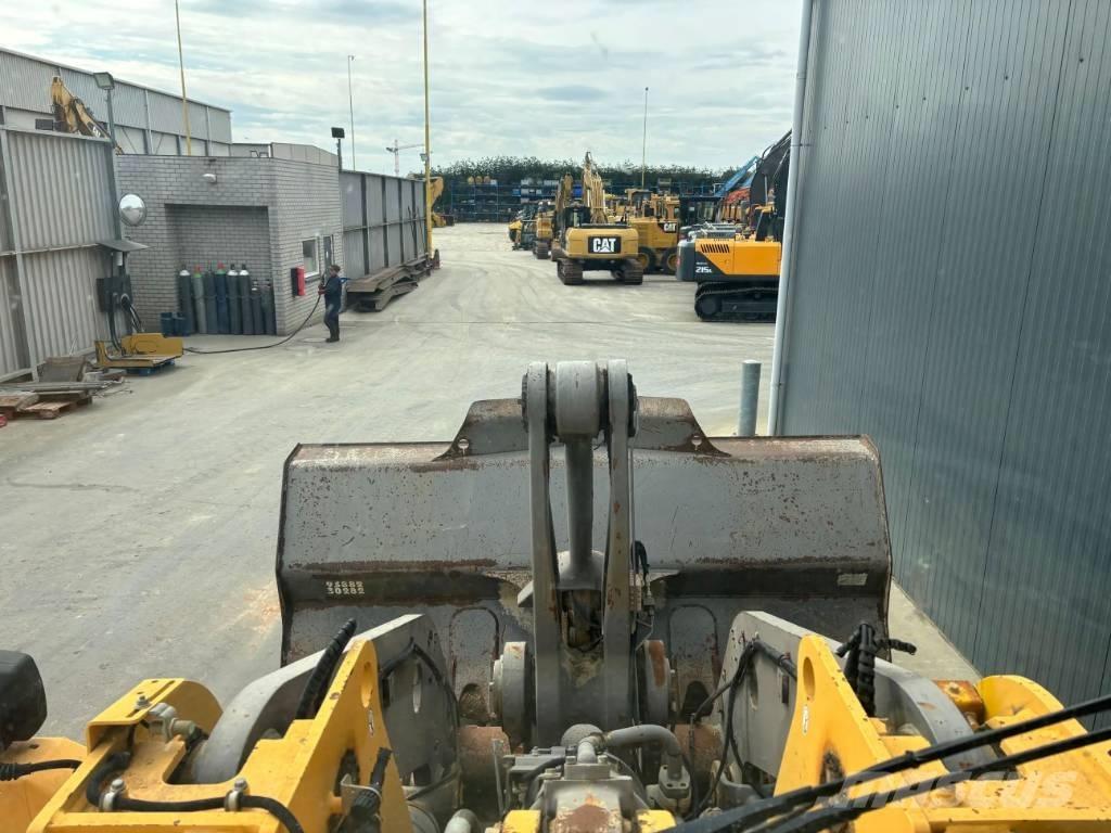 Volvo L120E Læssemaskiner på hjul