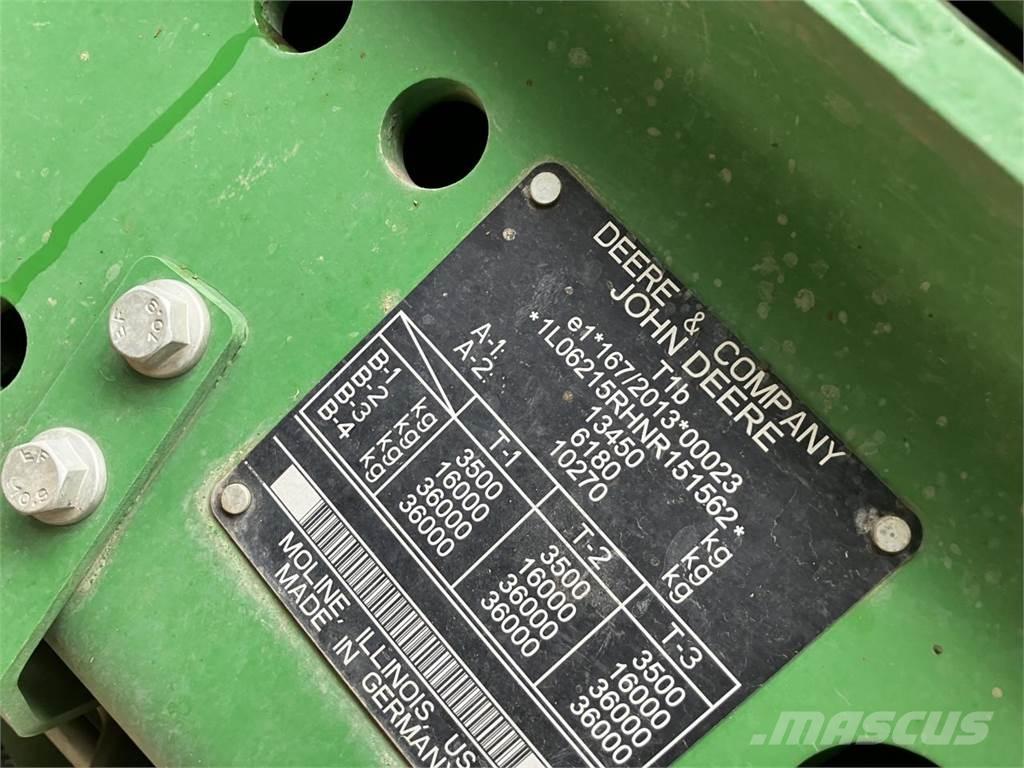 John Deere 6215R Traktorer