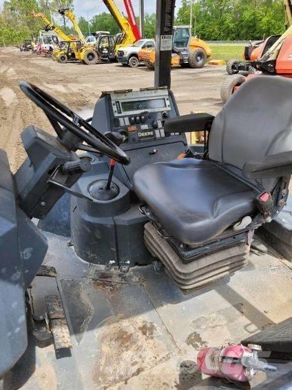 DEERE 310 L Rendegravere