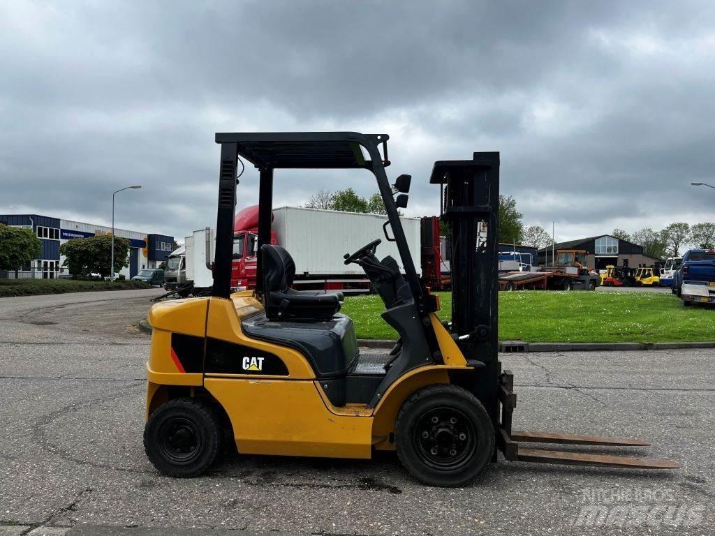 CAT DP25NT Diesel gaffeltrucks