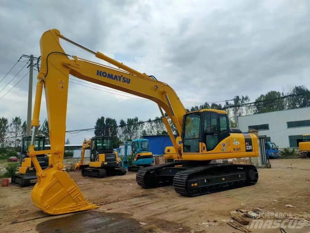 Komatsu PC 220 Gravemaskiner på larvebånd