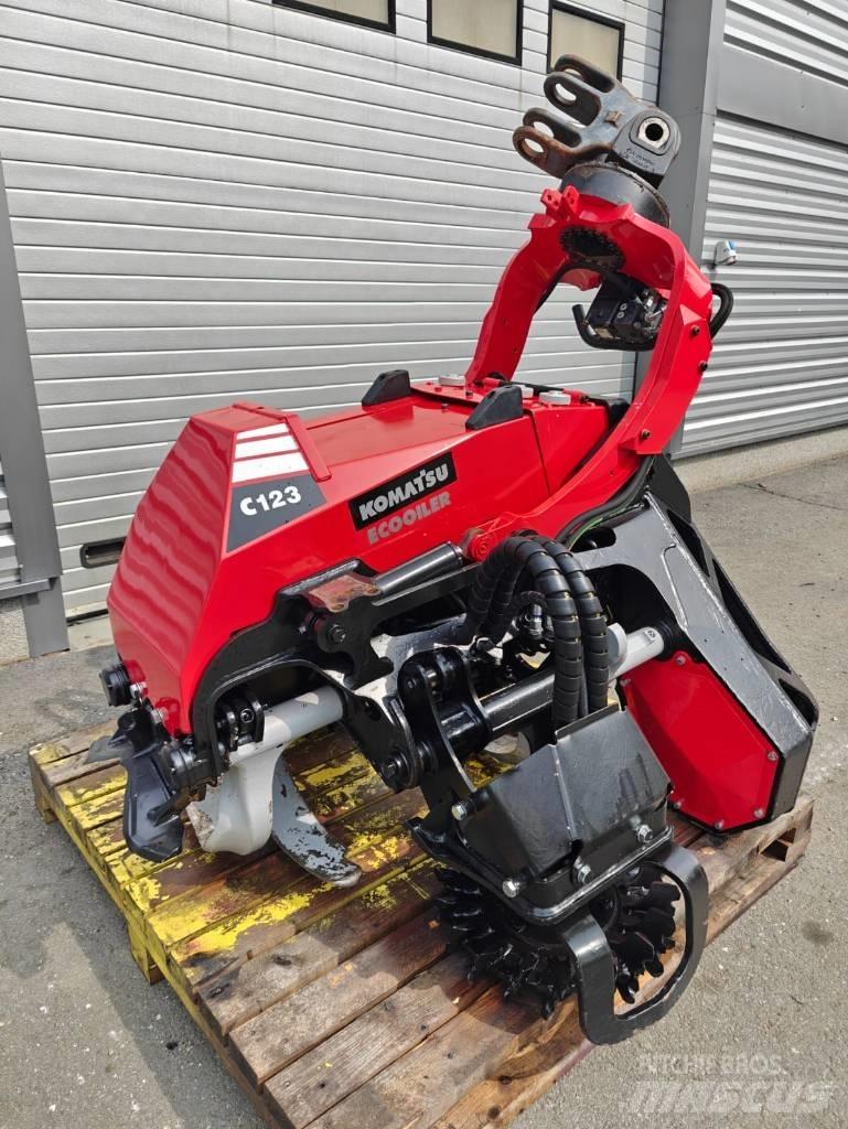 Komatsu C 123 Skæreborde