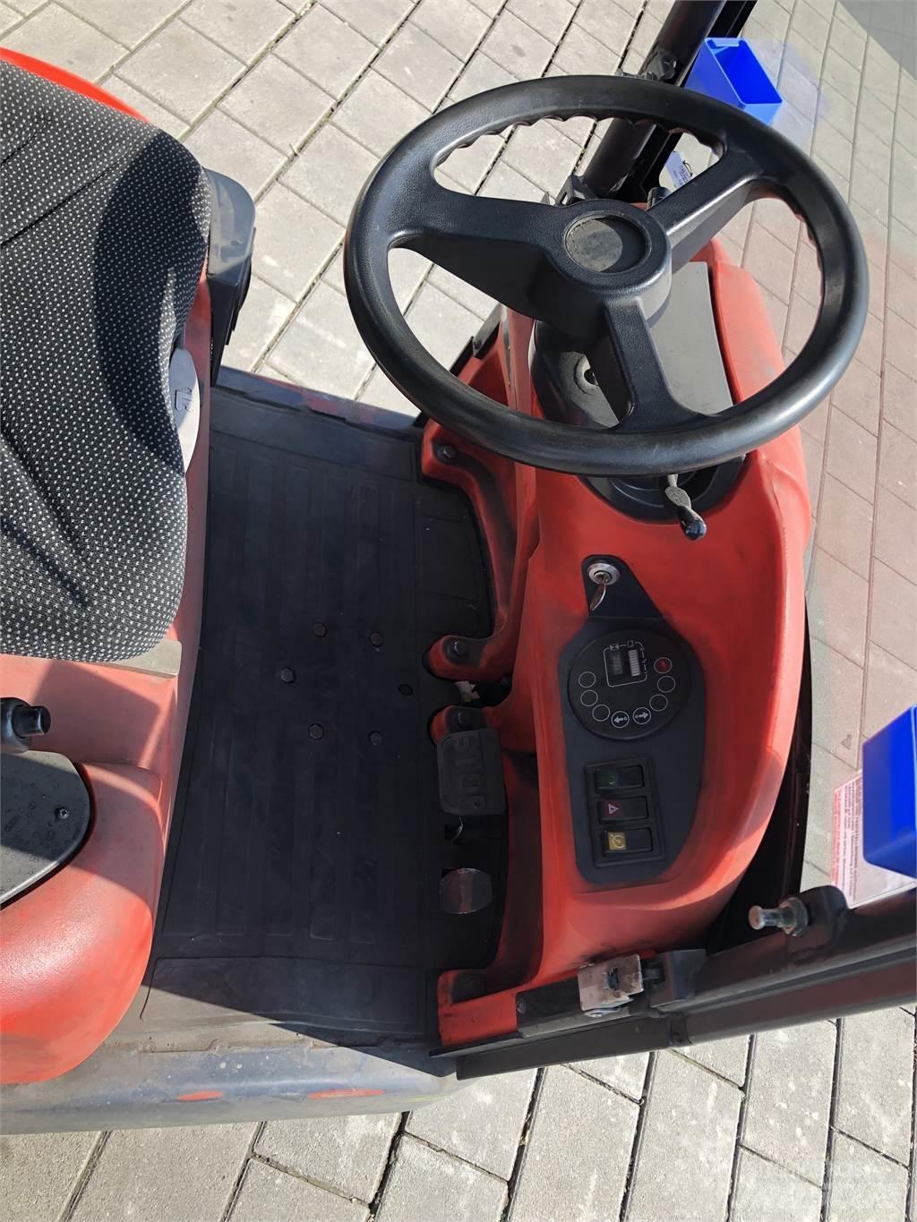 Linde P60Z Bugsertruck