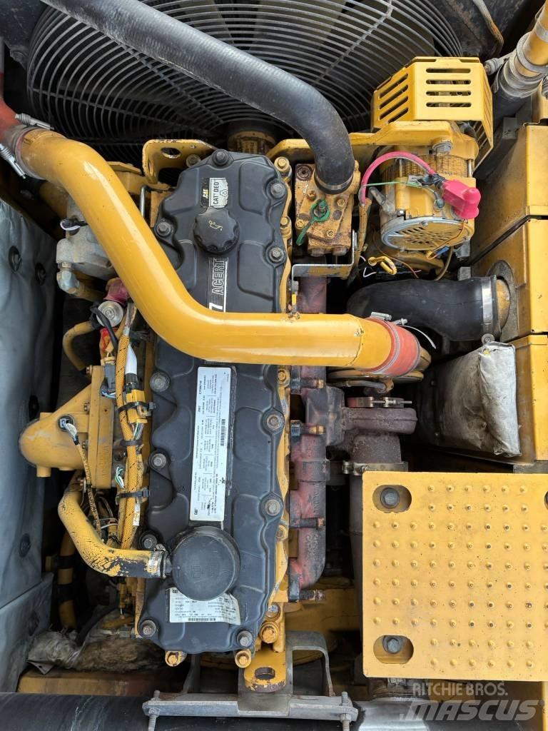 CAT 325 D L Gravemaskiner på larvebånd