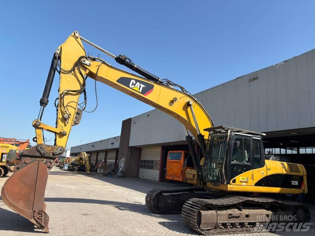 CAT 325 D L Gravemaskiner på larvebånd