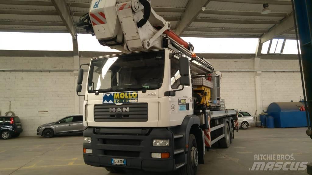 Oil & Steel EAGLE 4426 Lastbilmonterede lifte