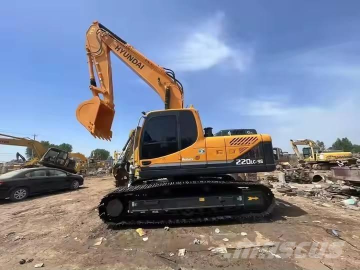 Hyundai 220 LC  9s Gravemaskiner på larvebånd