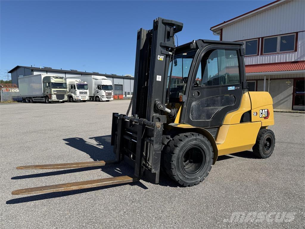 CAT DP50NT Diesel gaffeltrucks