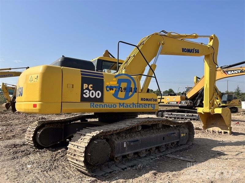Komatsu PC 300 Gravemaskiner på larvebånd