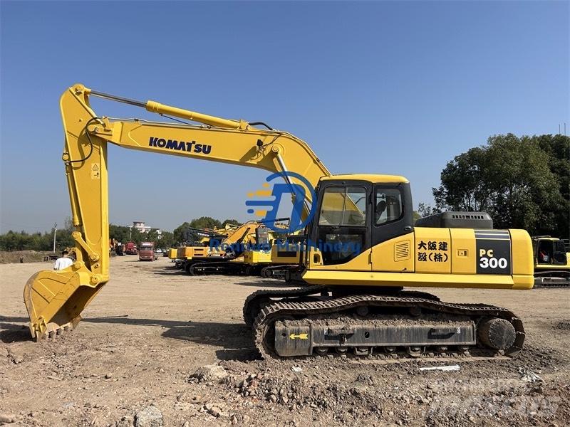 Komatsu PC 300 Gravemaskiner på larvebånd