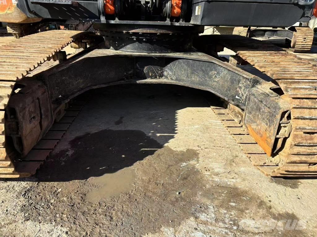 Hitachi ZX 350 Gravemaskiner på larvebånd