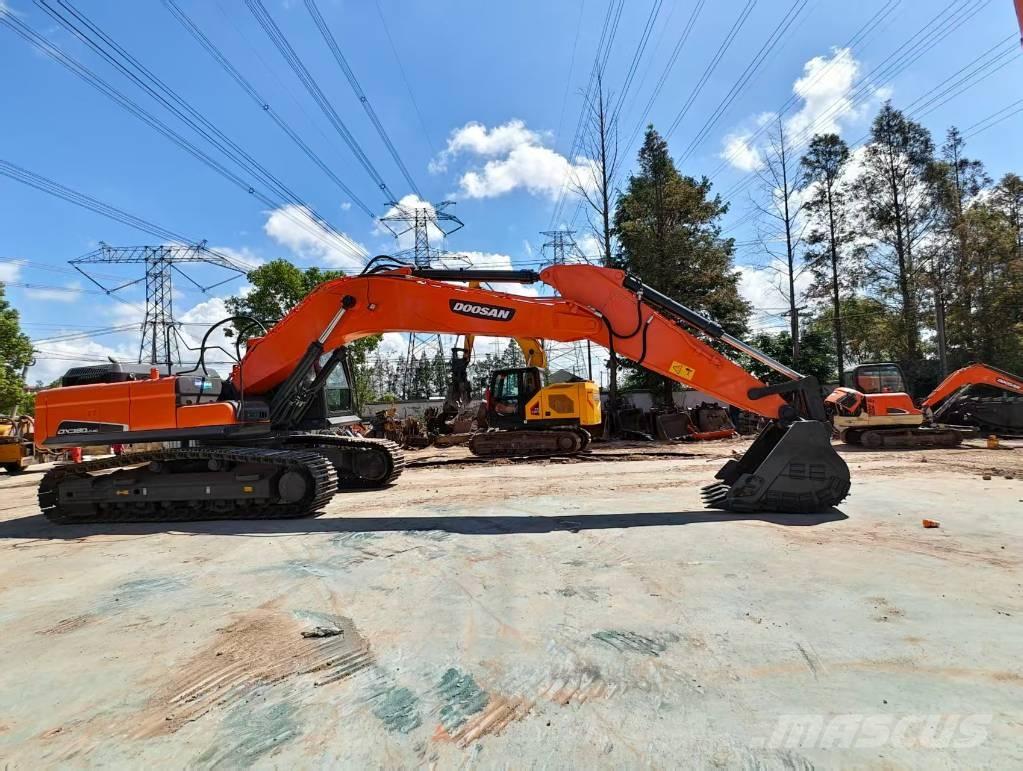 Doosan DX 380 LC Gravemaskiner på larvebånd