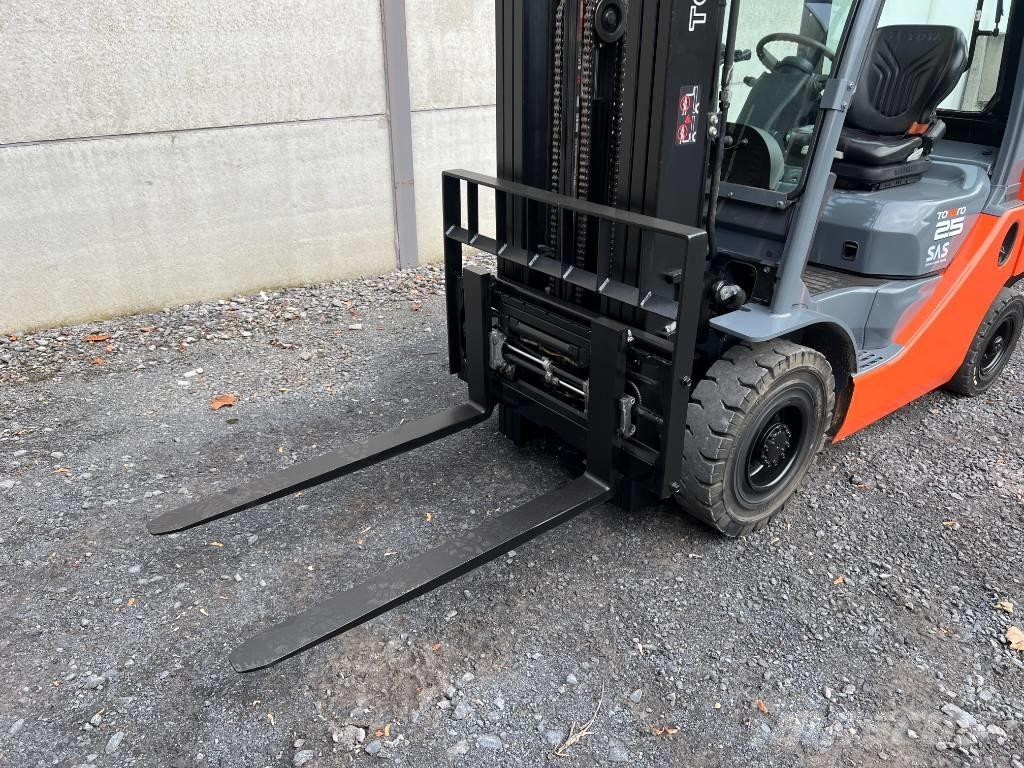 Toyota 02-8 FDF 25 Diesel gaffeltrucks