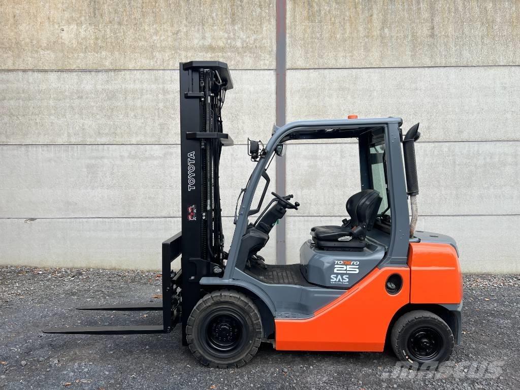 Toyota 02-8 FDF 25 Diesel gaffeltrucks