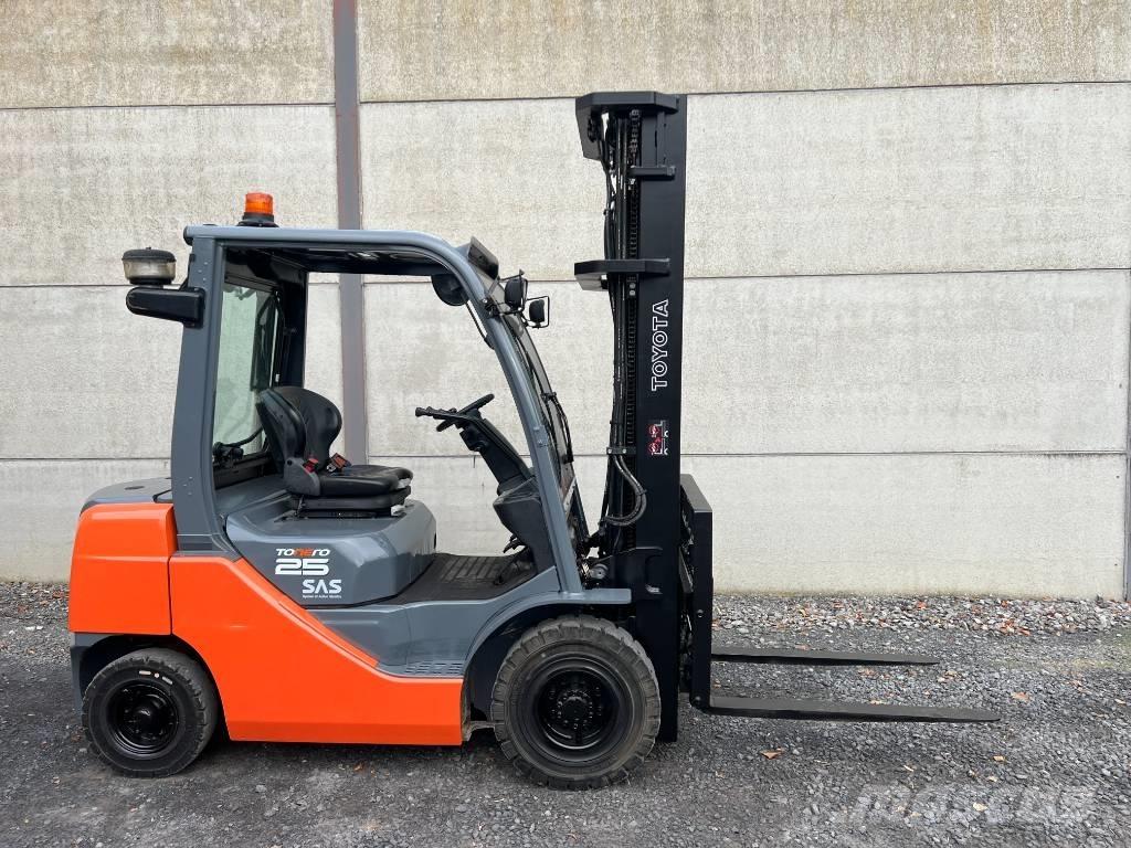 Toyota 02-8 FDF 25 Diesel gaffeltrucks
