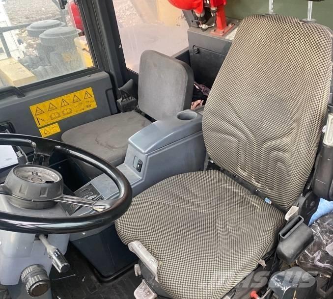 Komatsu HD405-7 Knækstyrede dumpere