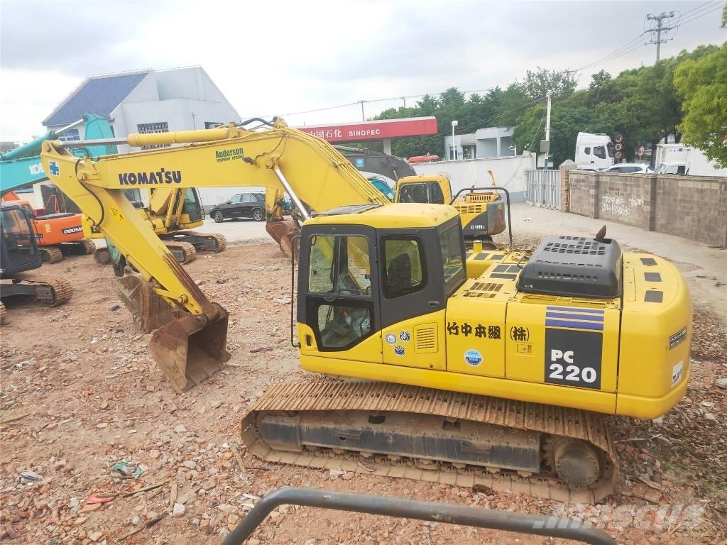 Komatsu PC220-7 Gravemaskiner på larvebånd